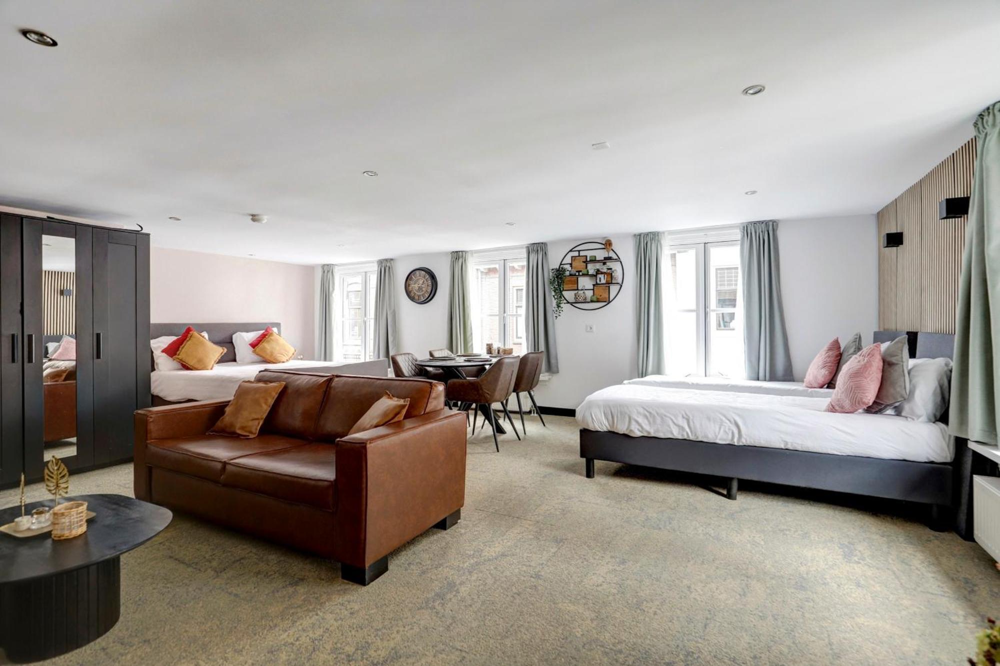 Buren Hotel